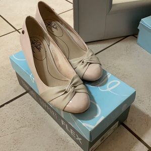 Life Stride business casual Wide shoes